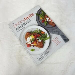 THE SKINNYTASTE AIR FRYER COOKBOOK BY GINA HOMOLKA HARDCOVER BOOK